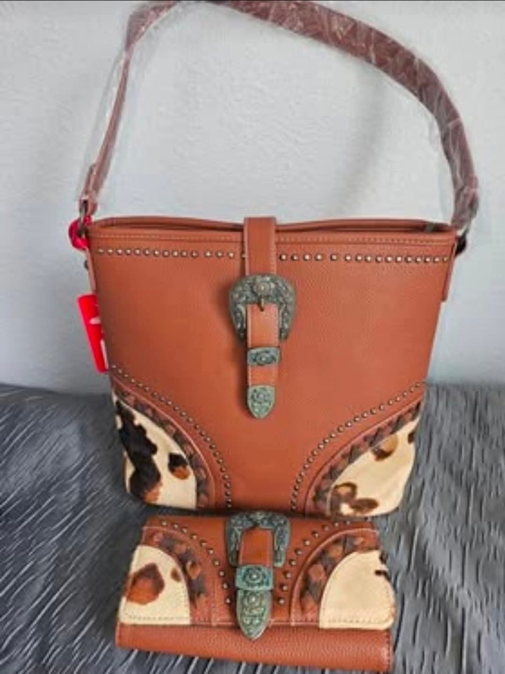 Trinity Ranch Embossed CCW Hobo Bag With Matching Wallet